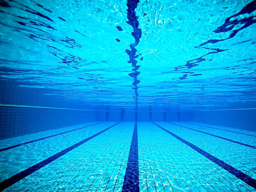 Pool unter Wasser