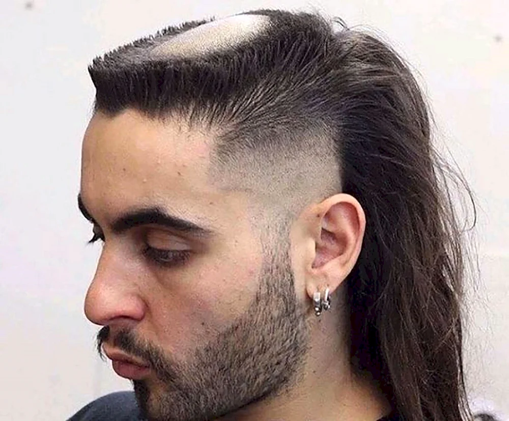 Wolfcut Vokuhila Cyrus. 2021