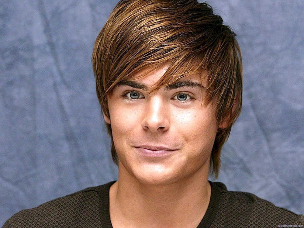 Zac Efron langer Haarschnitt