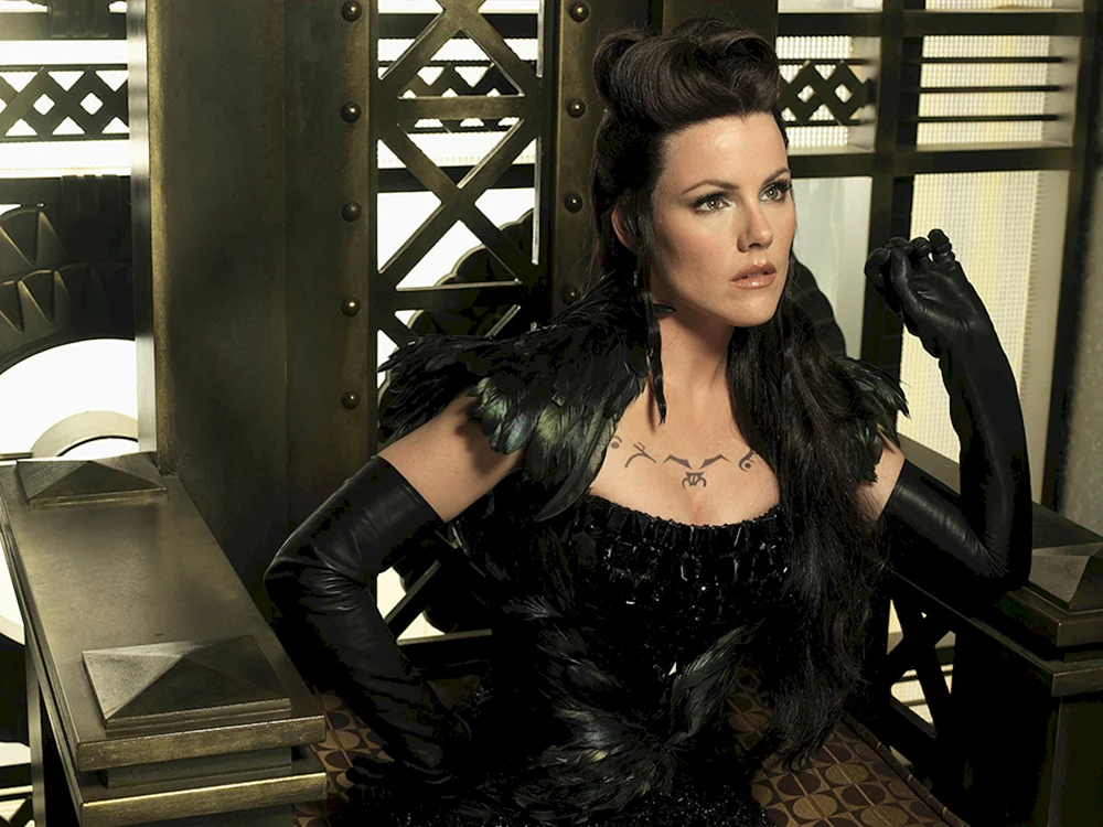 Kathleen Robertson Beverly Hills 90210