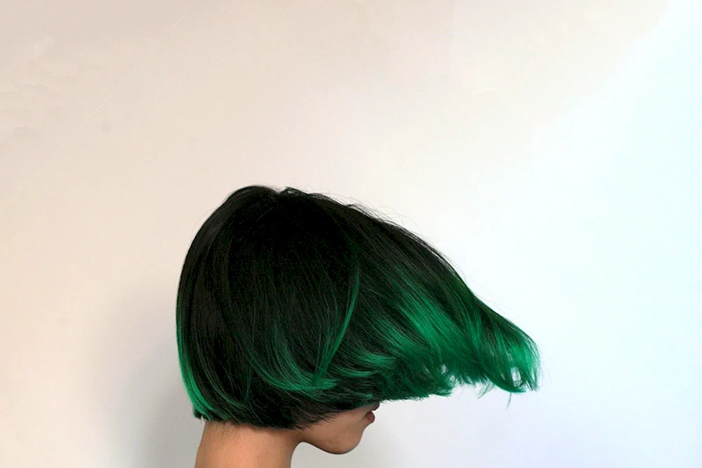 Russo Green Hair