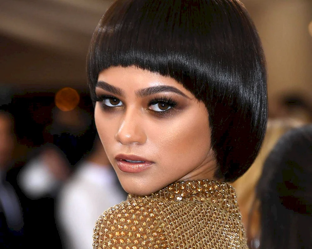 Zendaya mit Bob
