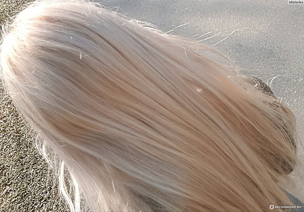 Pearl. blond 2023