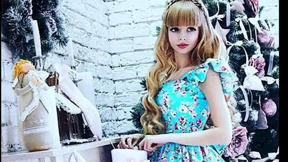 Russische Barbie Angelica Kenova