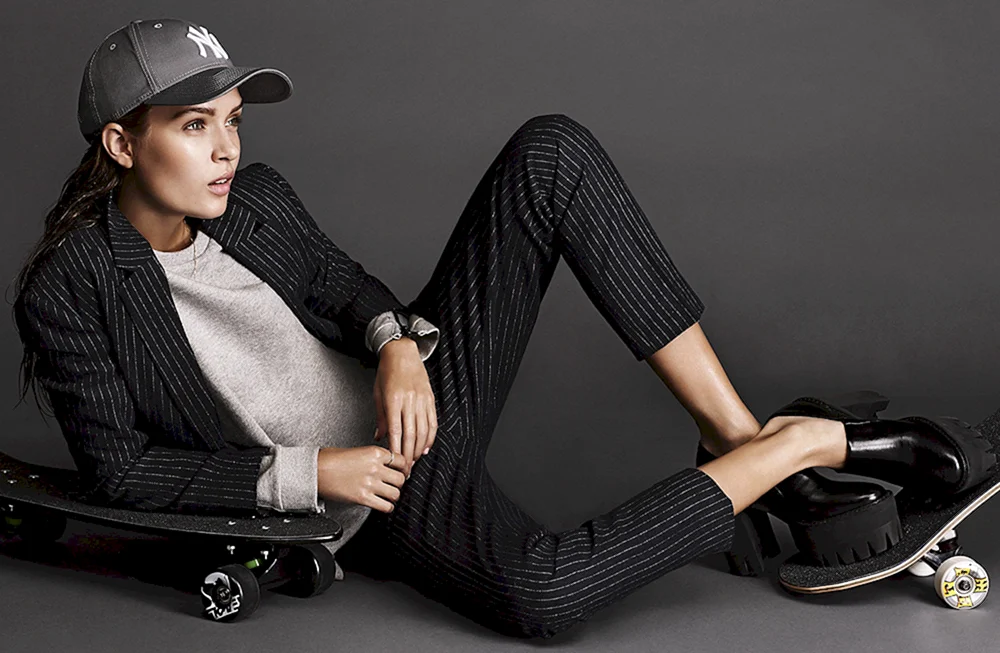 Josephine Skriver Style Kleidung