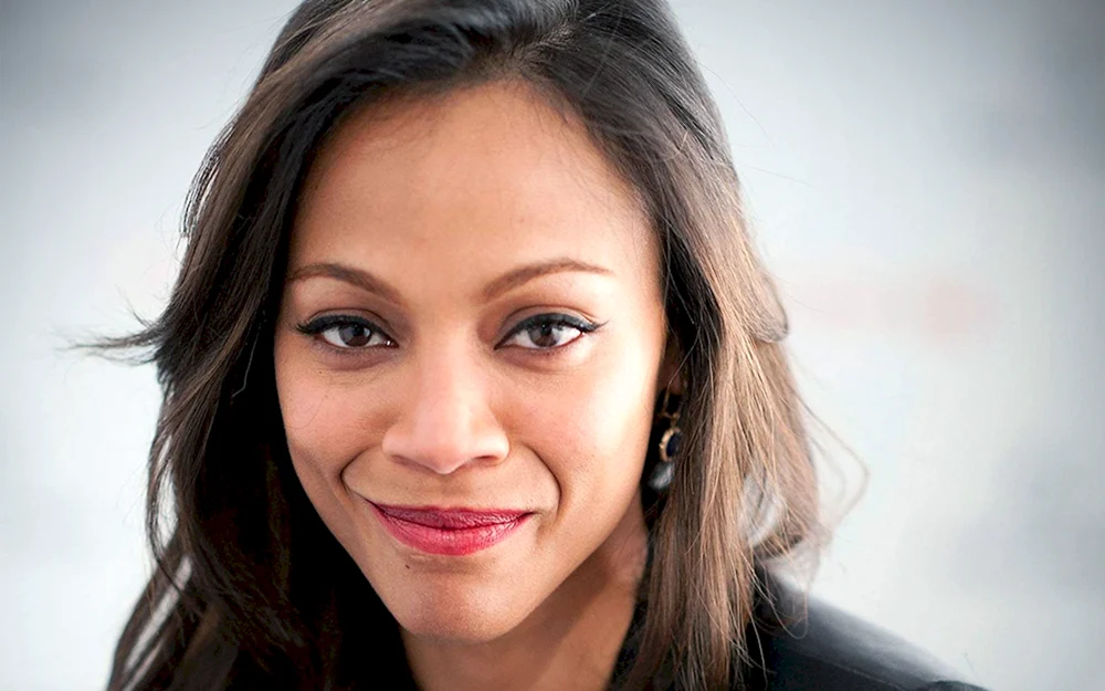 Zoe Saldana. Saldana